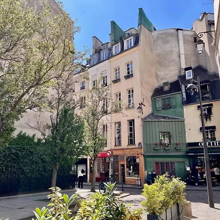 Charming Near Notre Dame Fdl Apartment