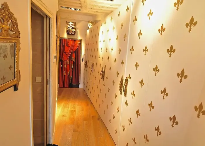 Charming Near Notre Dame Fdl *