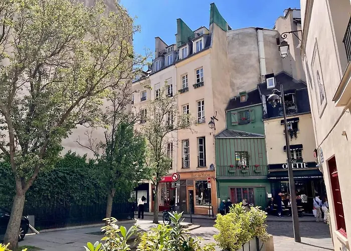 Charming Near Notre Dame Fdl Apartment